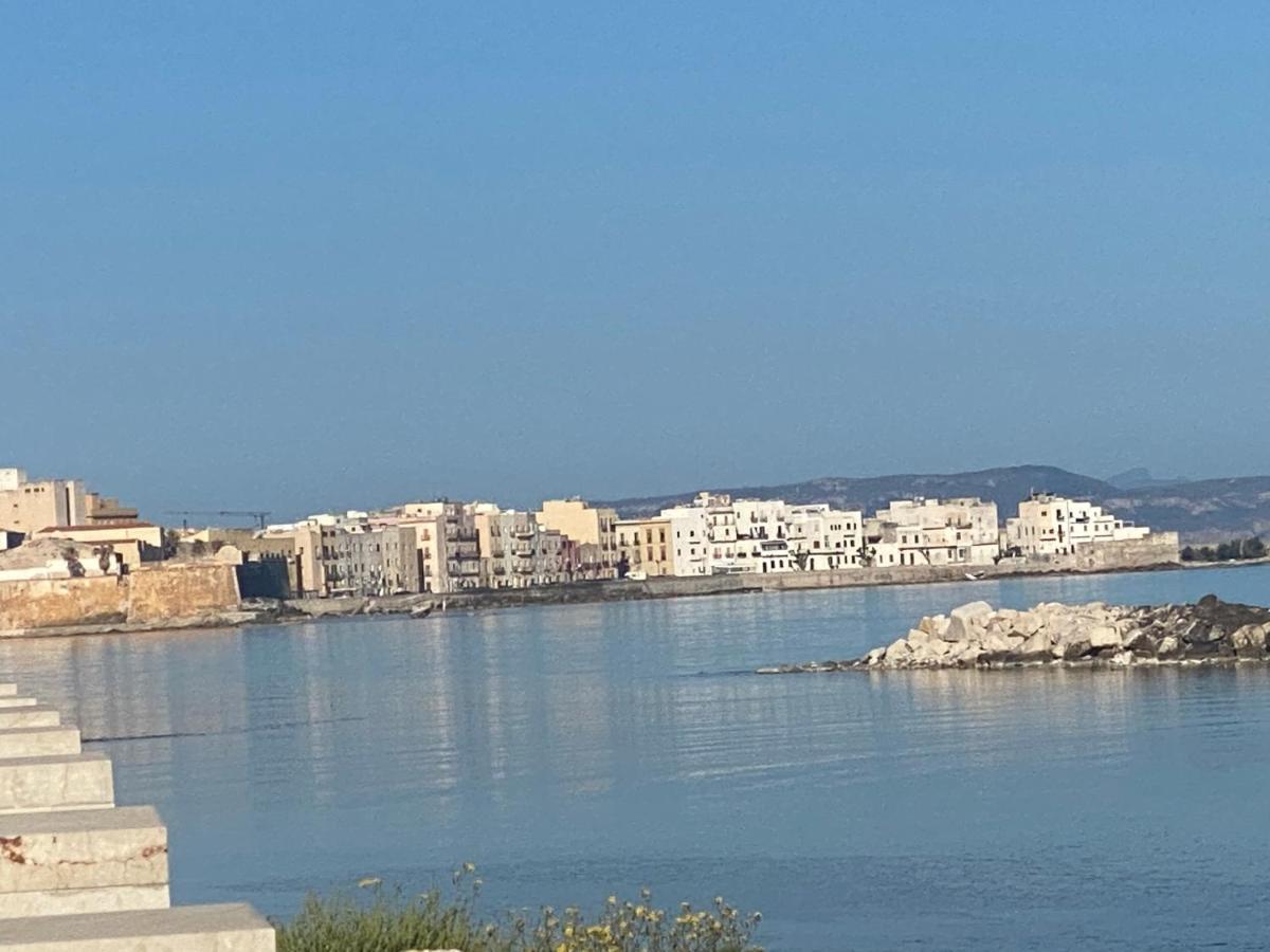 Appartement Mansarda Con Terrazzo à Trapani Extérieur photo