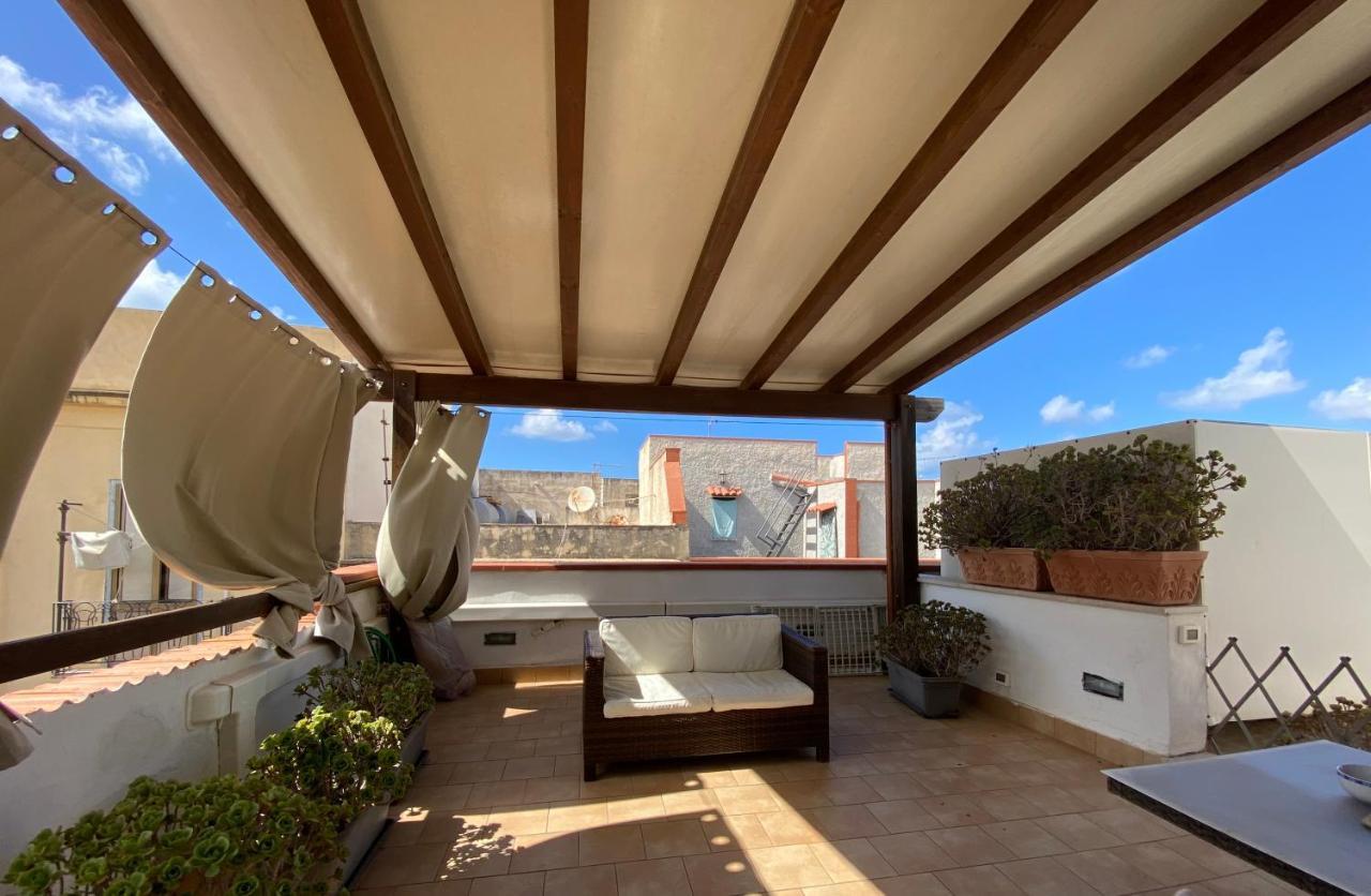 Appartement Mansarda Con Terrazzo à Trapani Extérieur photo