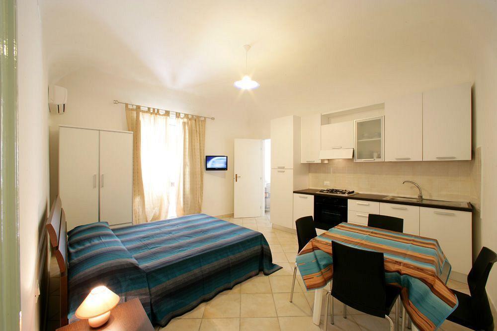 Appartement Mansarda Con Terrazzo à Trapani Extérieur photo