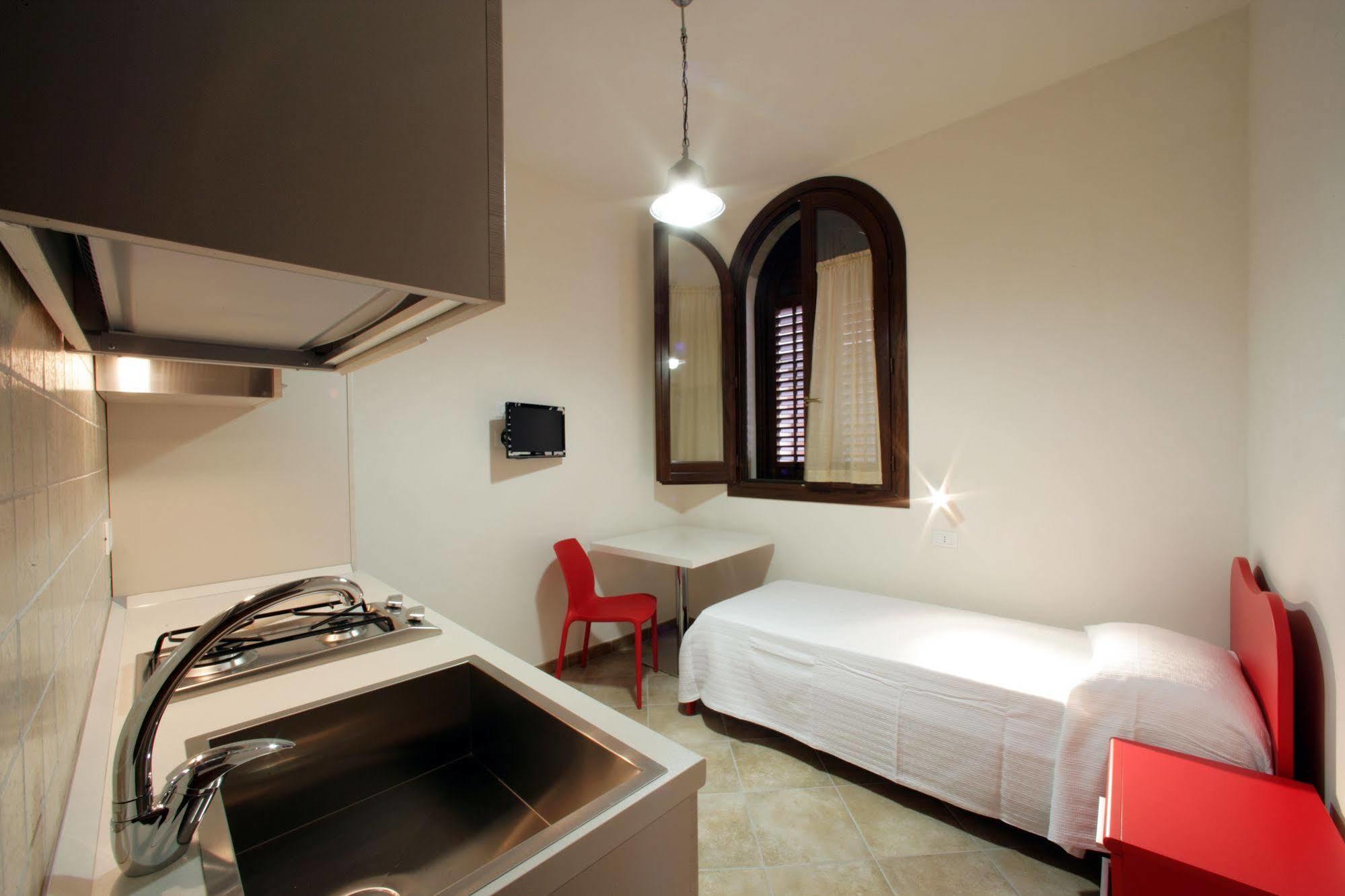 Appartement Mansarda Con Terrazzo à Trapani Extérieur photo