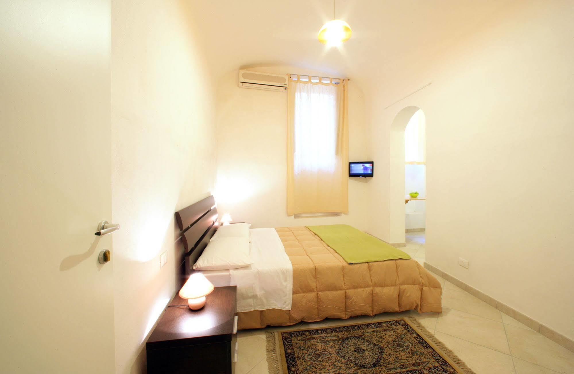 Appartement Mansarda Con Terrazzo à Trapani Extérieur photo