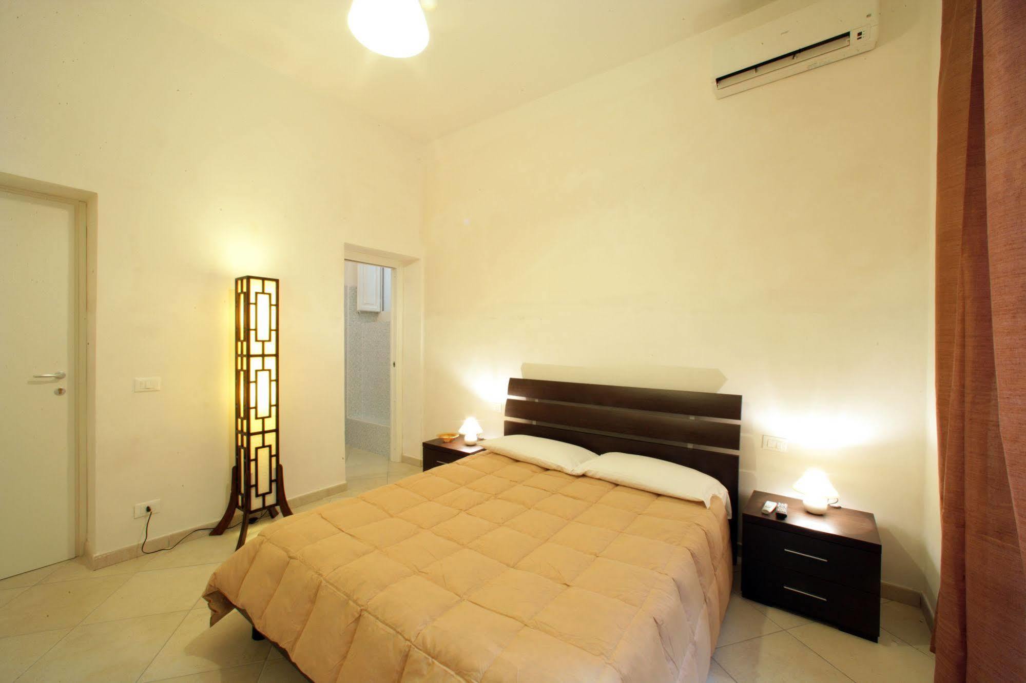 Appartement Mansarda Con Terrazzo à Trapani Extérieur photo